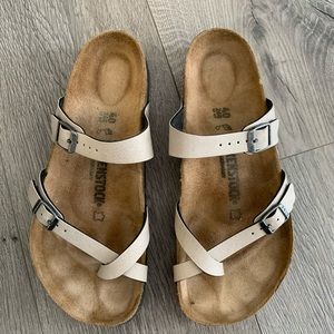 Size 40 ladies Mayari Birkenstocks